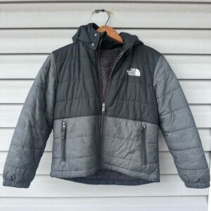 The North face Boys size M (10) reversible winter jacket EUC